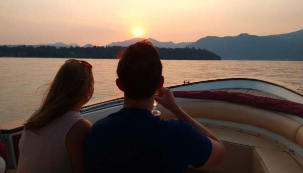 Boat Marriage Proposal on Lake Garda