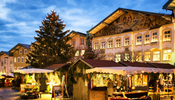 Christmas Markets on Lake Garda: Magical Atmosphere and Artisan Stalls