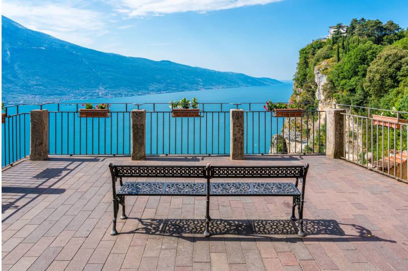 Panoramic bench Terrazza del Brivido